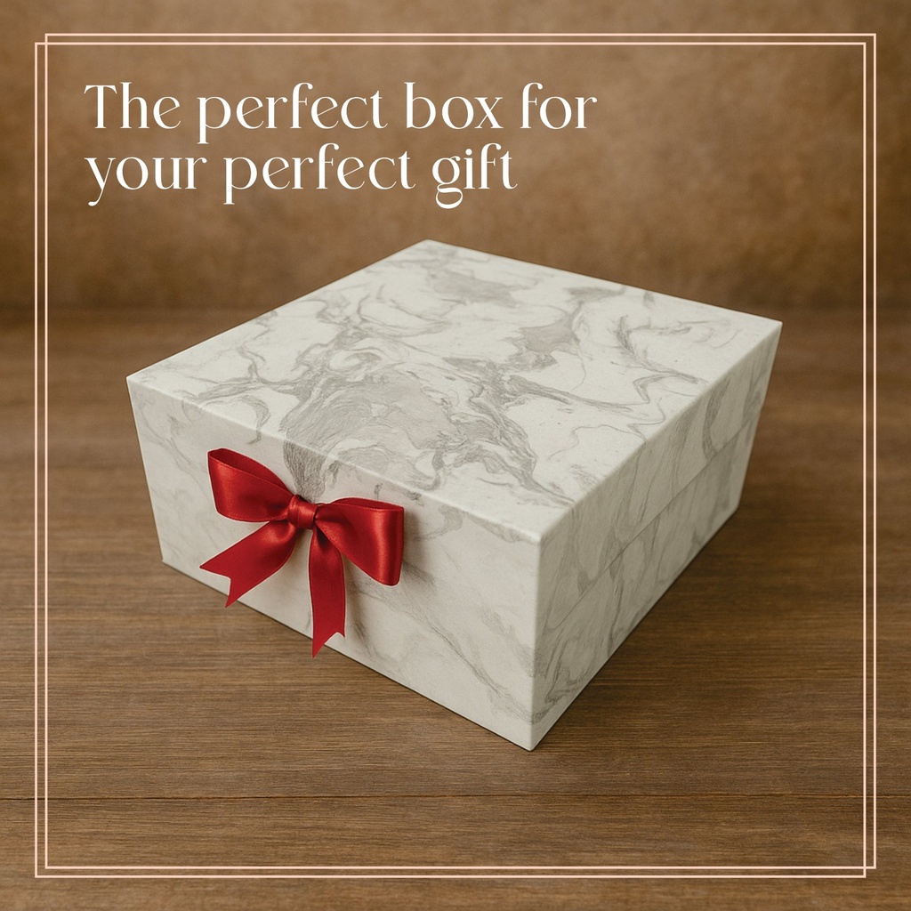Gift Box | Foldabel Box | 8x8x3.5 inches / 1014
