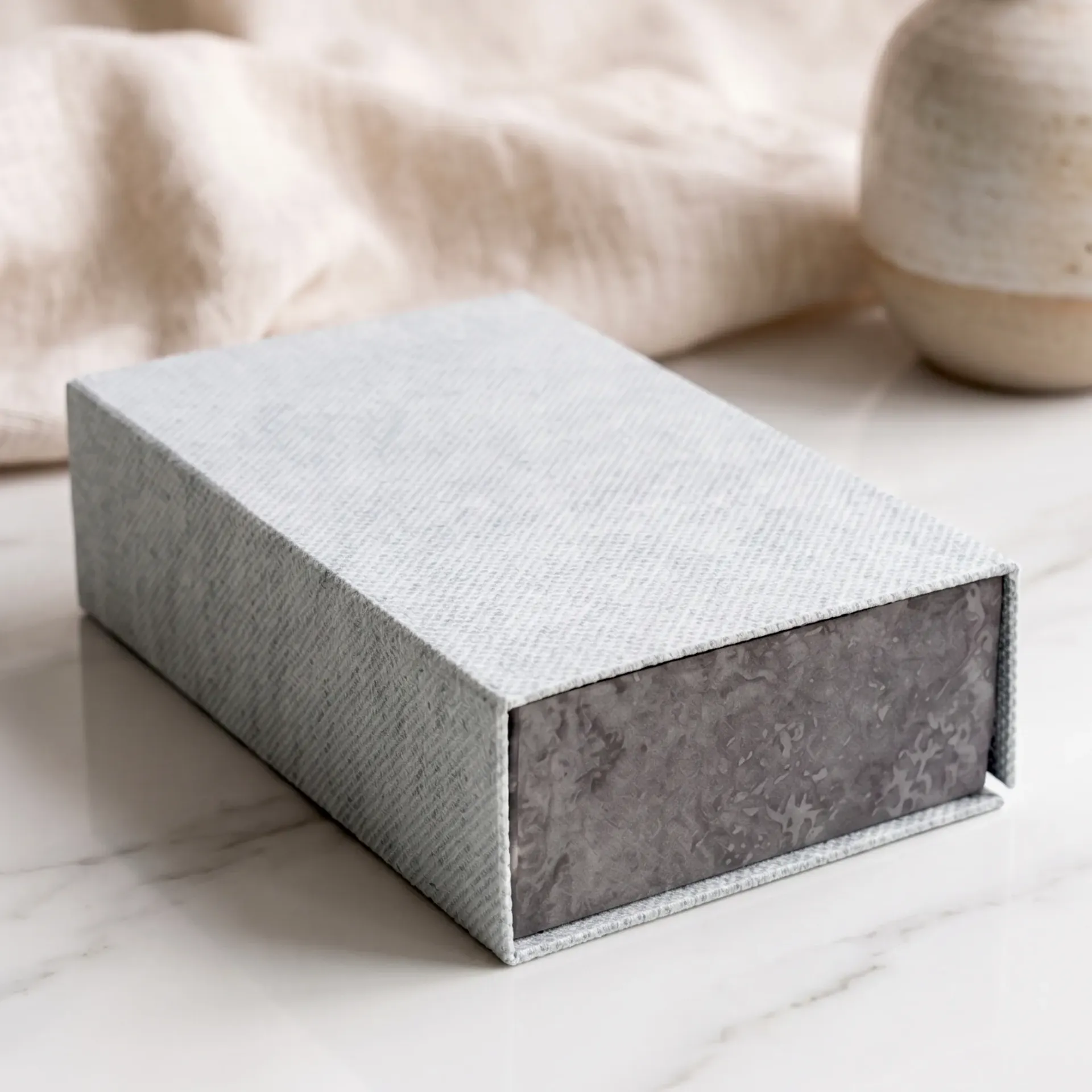 Magnetic Textured finish Perfume Box | 7.5x4.75x2 inches / TP01